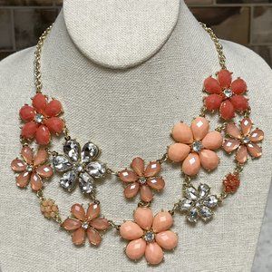 Lovely floral coral and peach colored crystal bib necklace, excellent condition